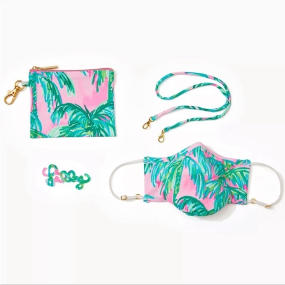 Lilly Pulitzer NWT Mask & Pouch & Lanyard Set Pink  Blossom Chilly Lilly